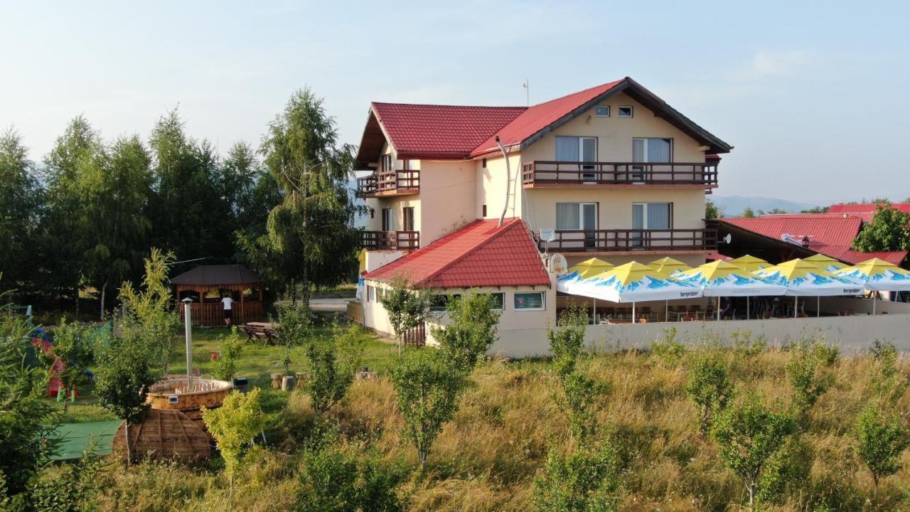 Pensiune Runcu Stone Exterior foto